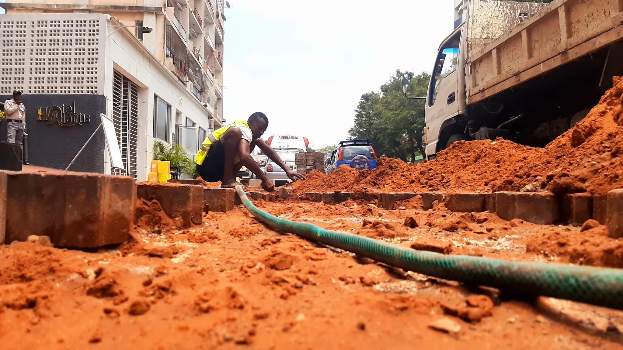 Reabilitação Viária e Drenagem — Maputo — imagem 13